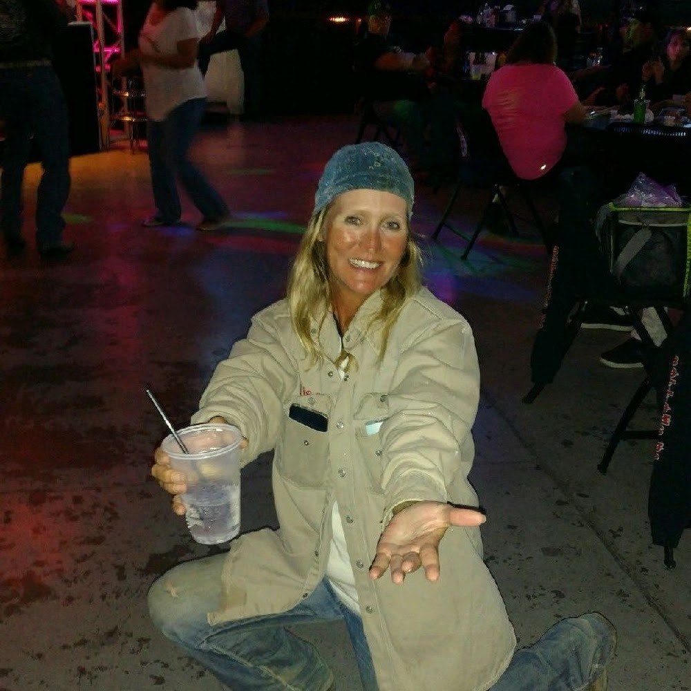 Meet your Posher, Valesia